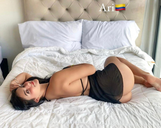Escort Ari Colombi